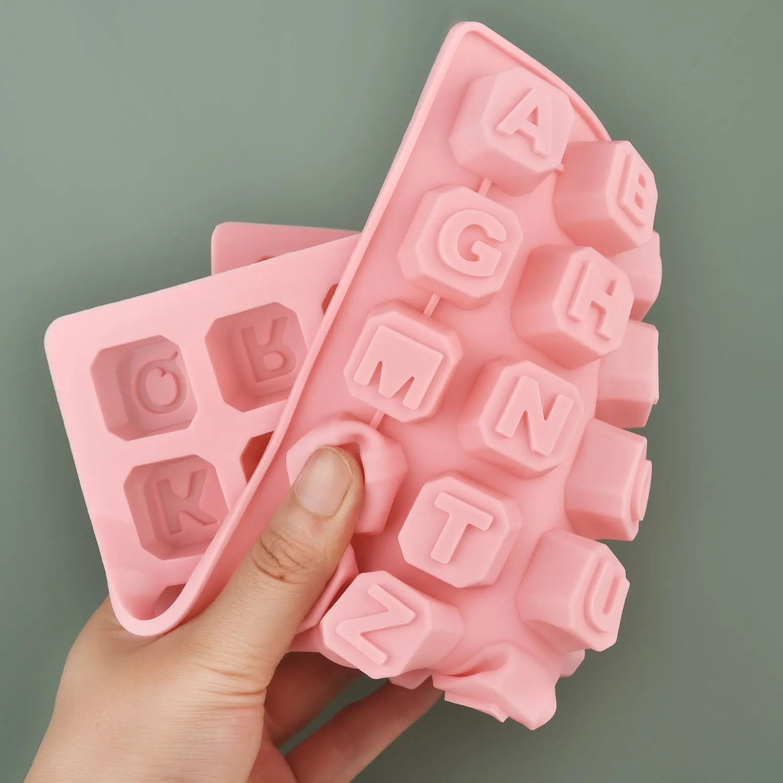 48 حرف الأبجدية Enghish رسالة  - مراجعة Soap Making Silicone Molds وسعره
